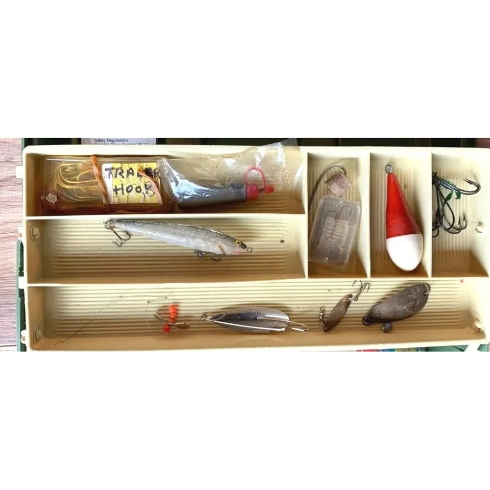 Plano 2110 Vintage Fishing Tackle Box Green Single Tray With Lures And Hooks